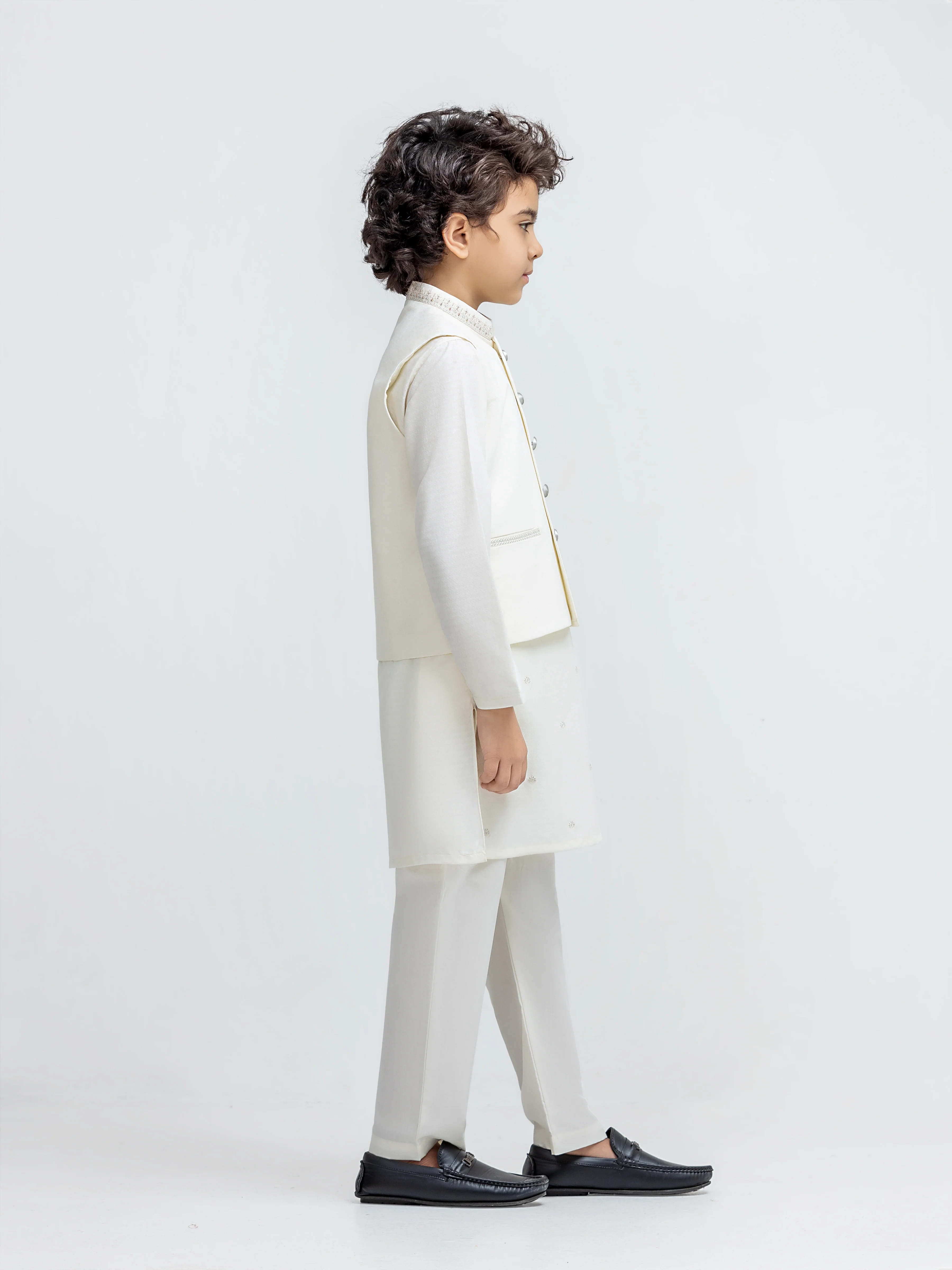 Boy's Off White Waist Coat Suit - ECBTWCS5-097 - Image 4
