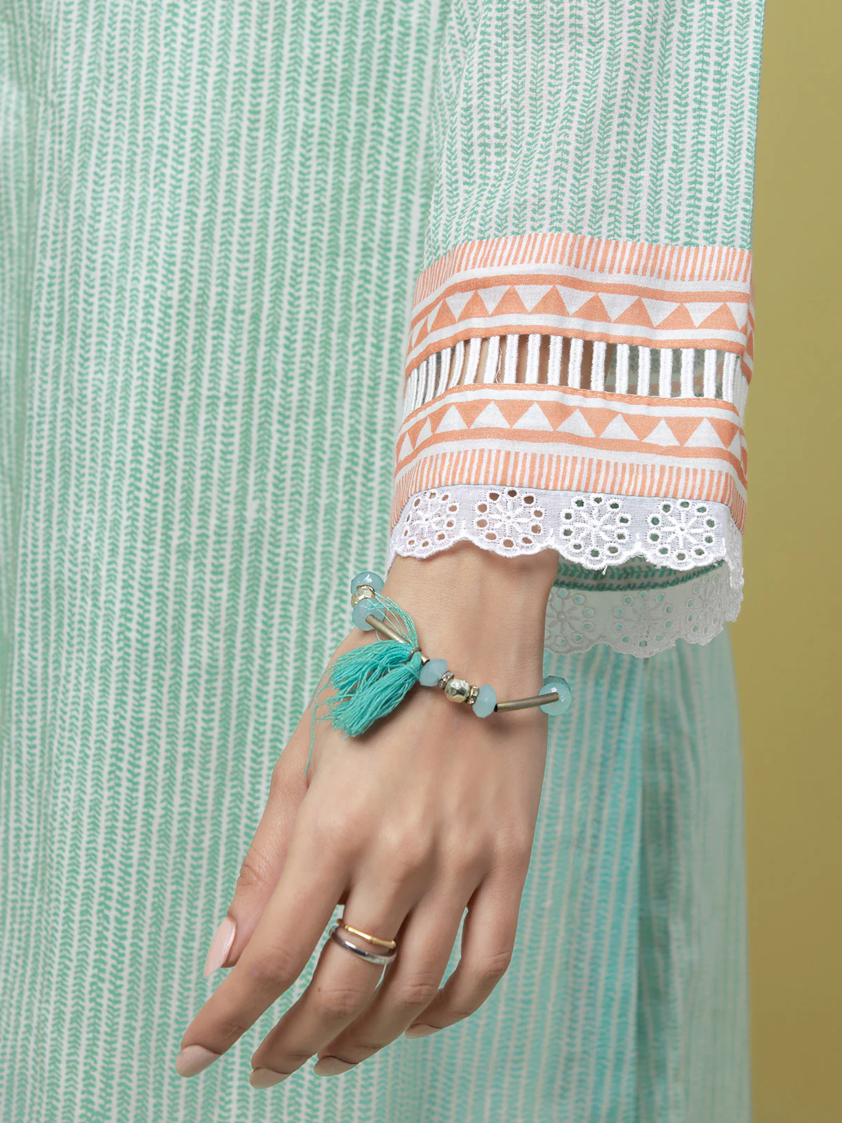 Unstitched Printed Lawn Suit - EWU23A1-26072 - Image 5