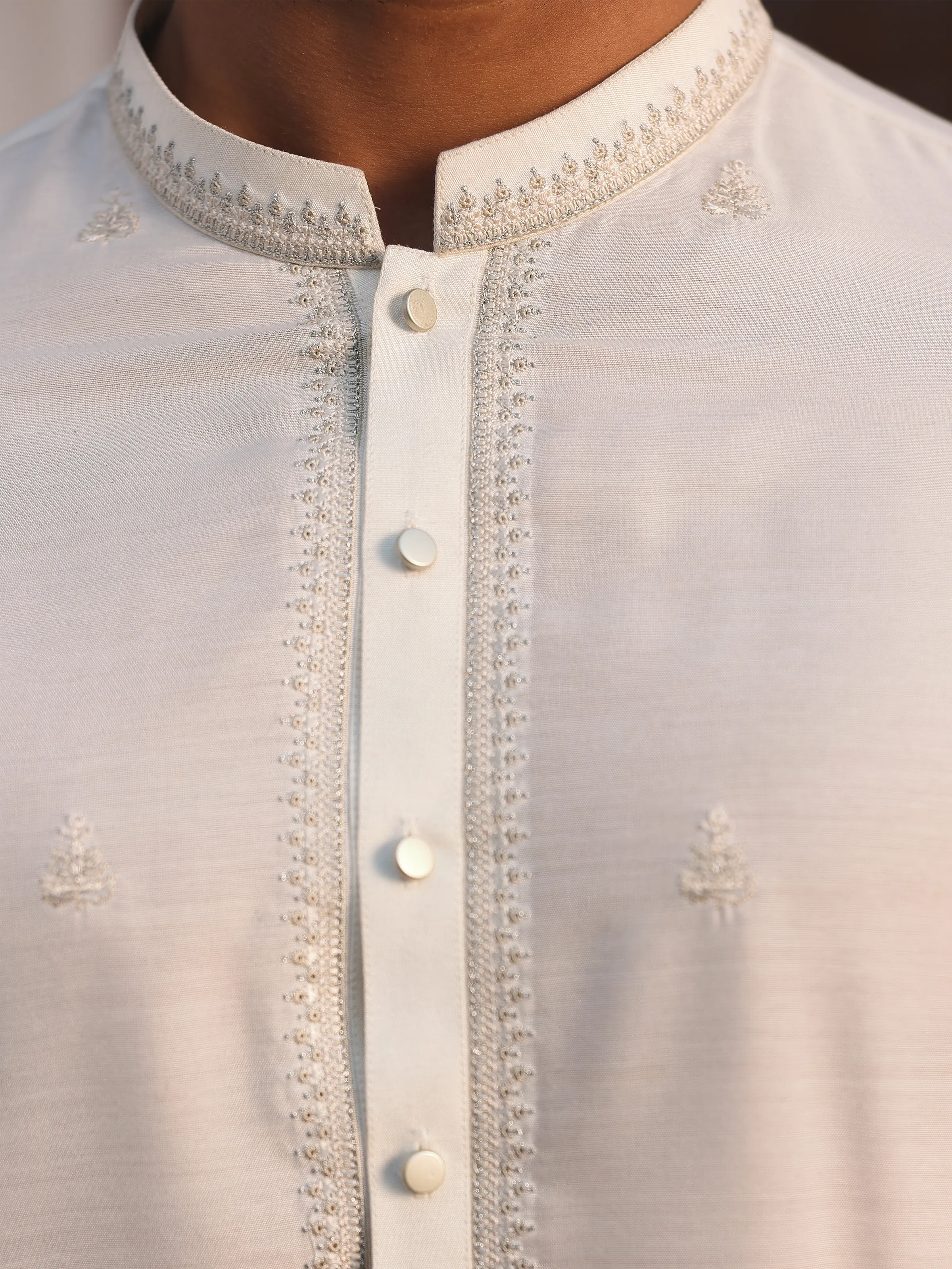 Men's White Waist Coat Suit - EMTWCSC5-013 - Image 4