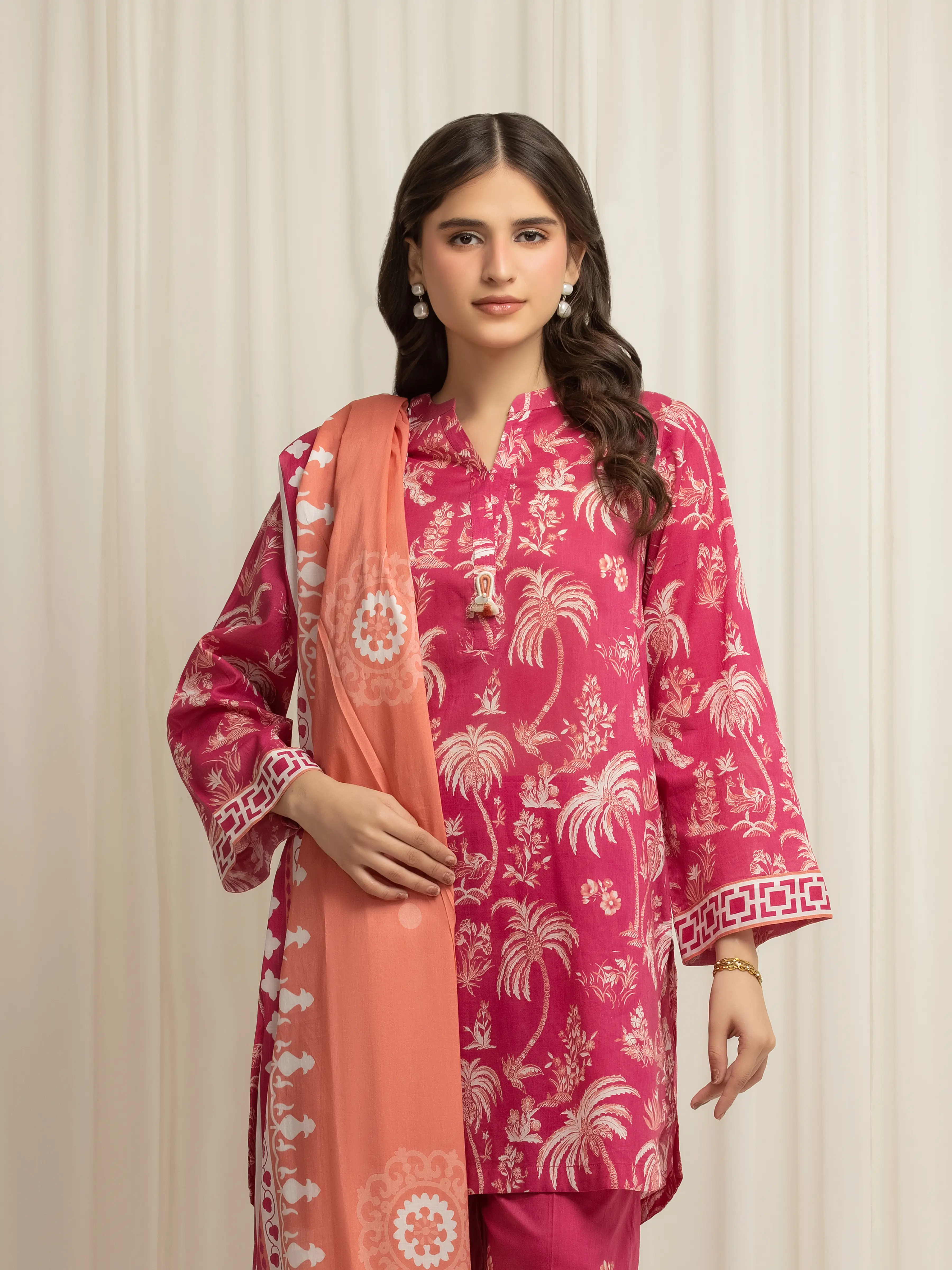 Pret Printed Lawn Suit - EWTKP6-86049-3P - Image 3