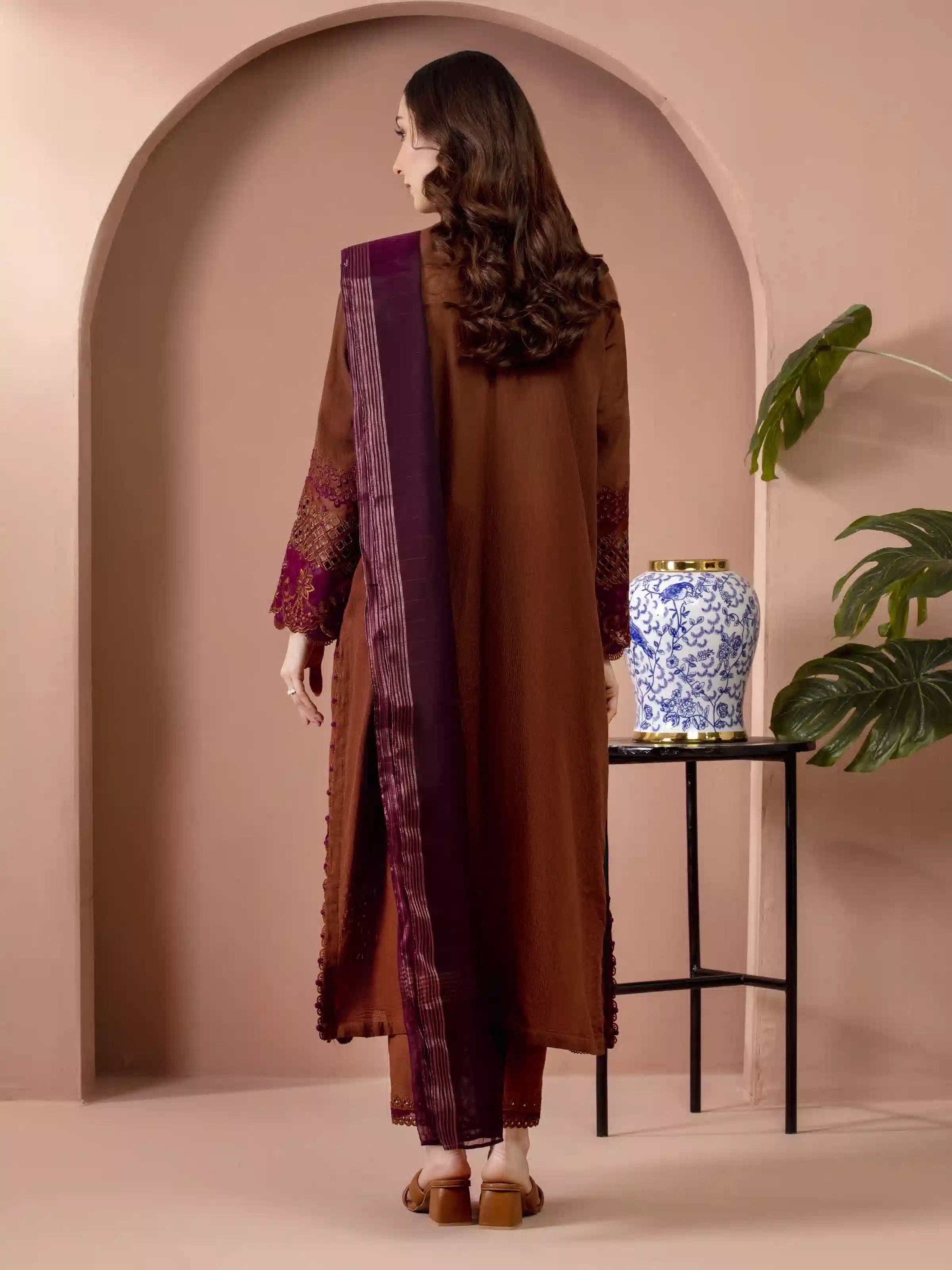 Unstitched Embroidered Lawn Shirt Dupatta - EWU5V1-31233SD - Image 5