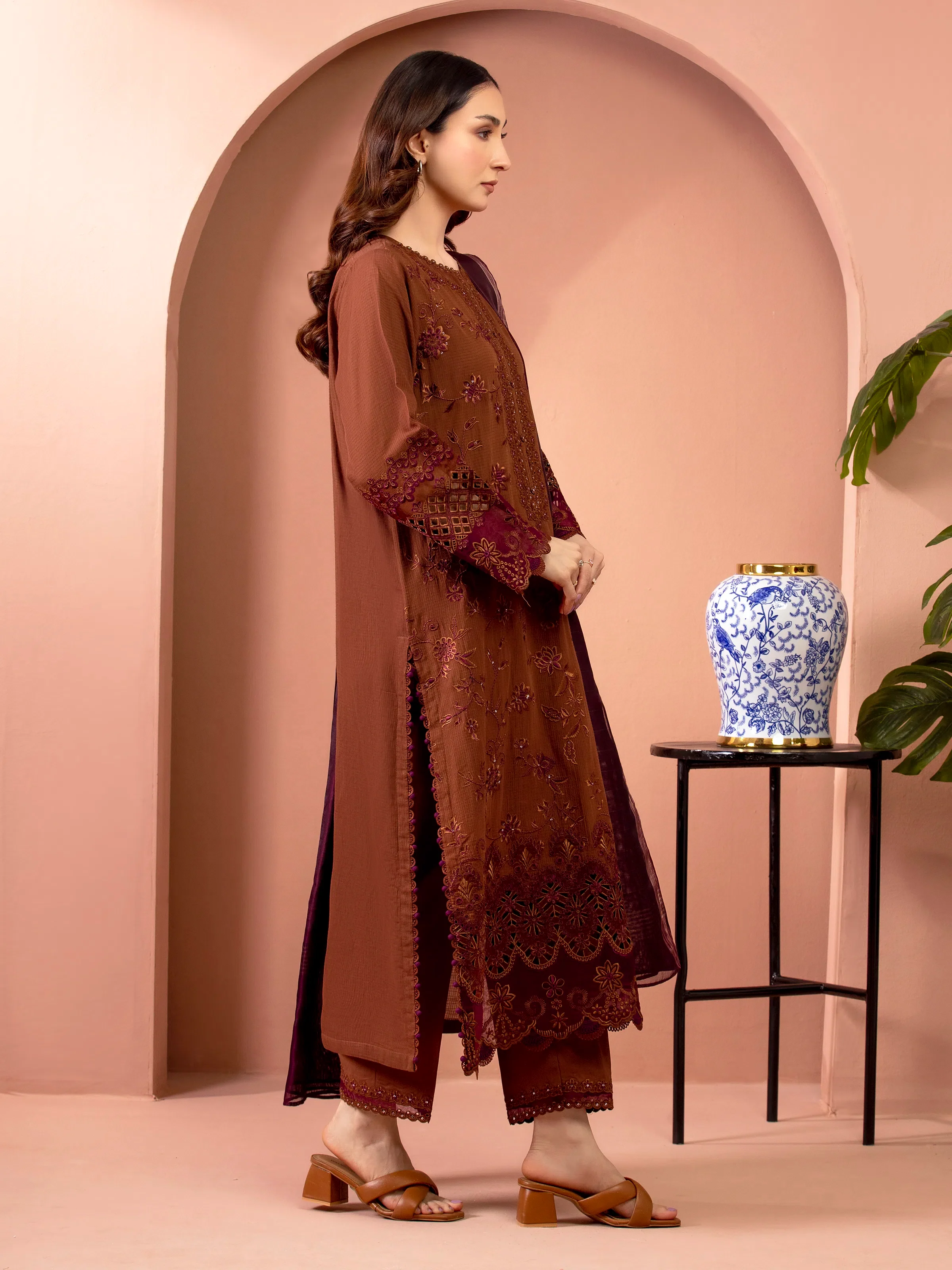 Unstitched Embroidered Lawn Shirt Dupatta - EWU5V1-31233SD - Image 6