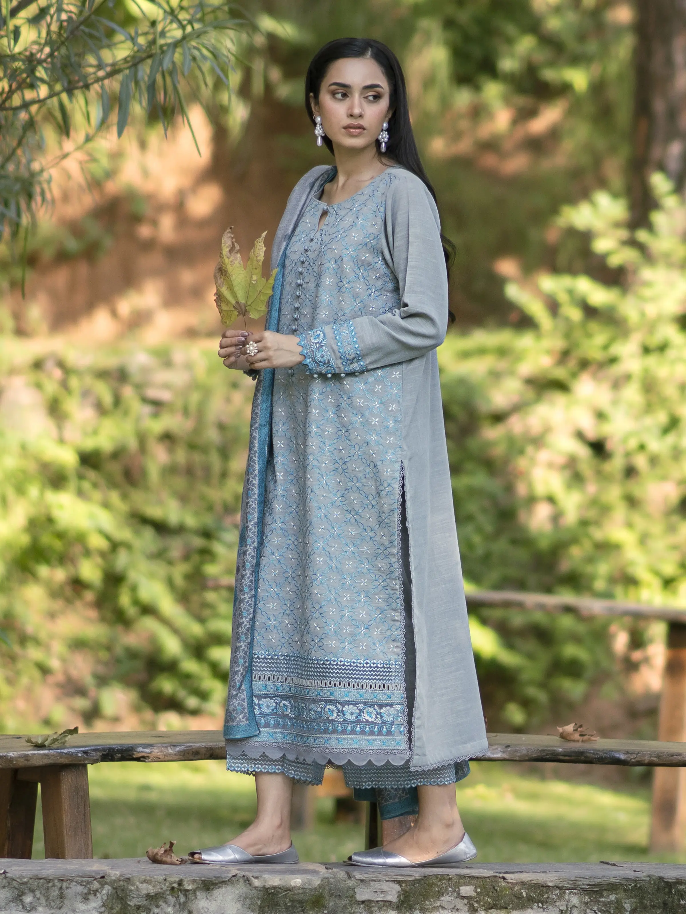 Unstitched Embroidered Marina Twill Suit - EWU24V14-30215-3P - Image 3