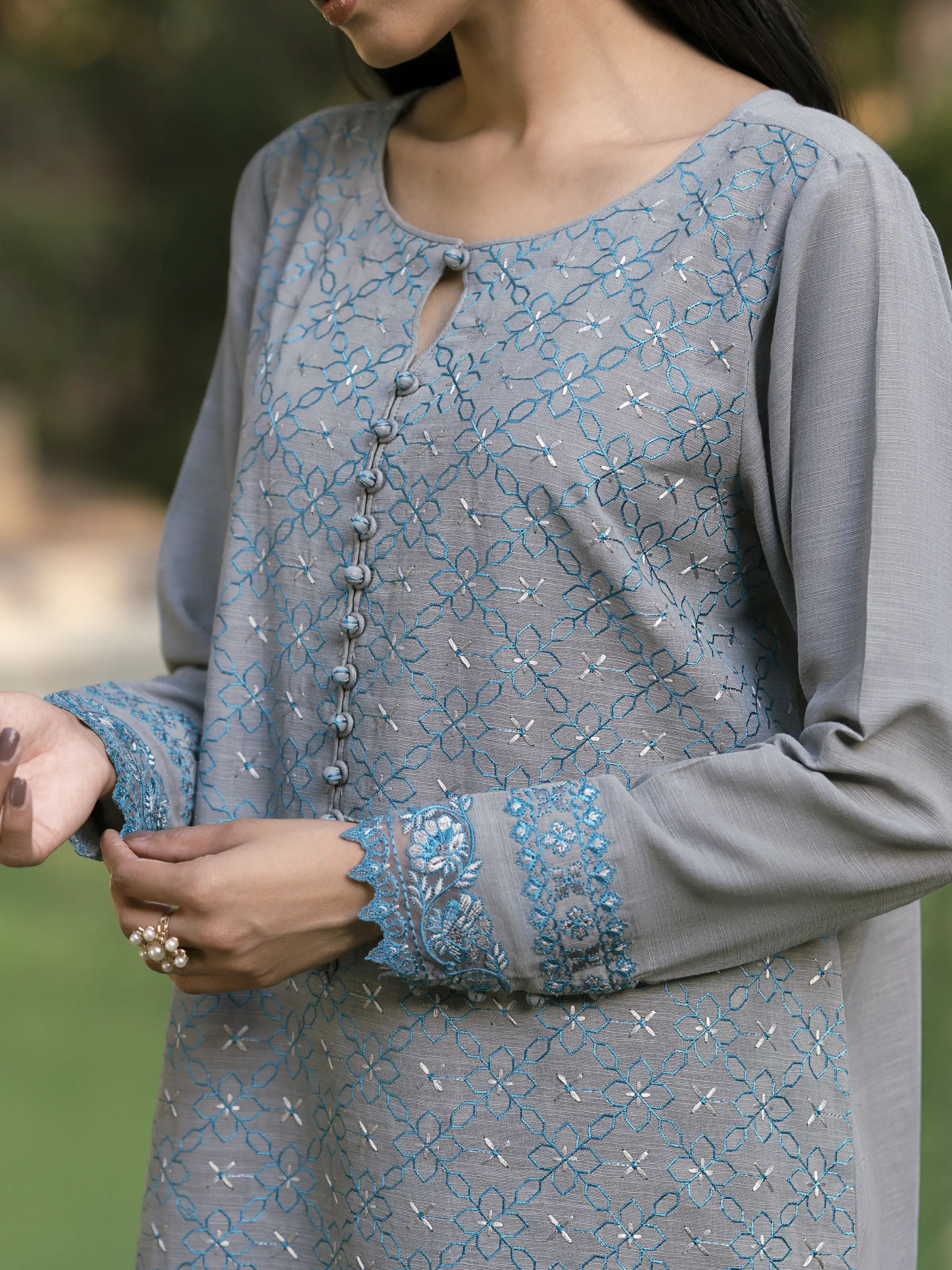 Unstitched Embroidered Marina Twill Suit - EWU24V14-30215-3P - Image 5