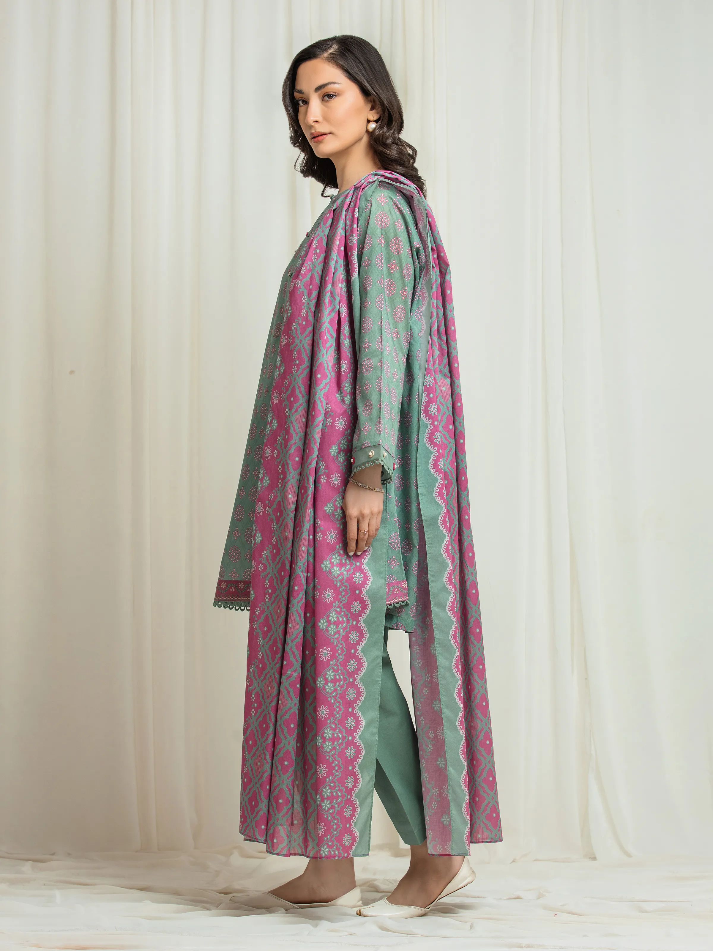 Unstitched Printed Lawn Suit - EWU6A1-36540-3P - Image 5