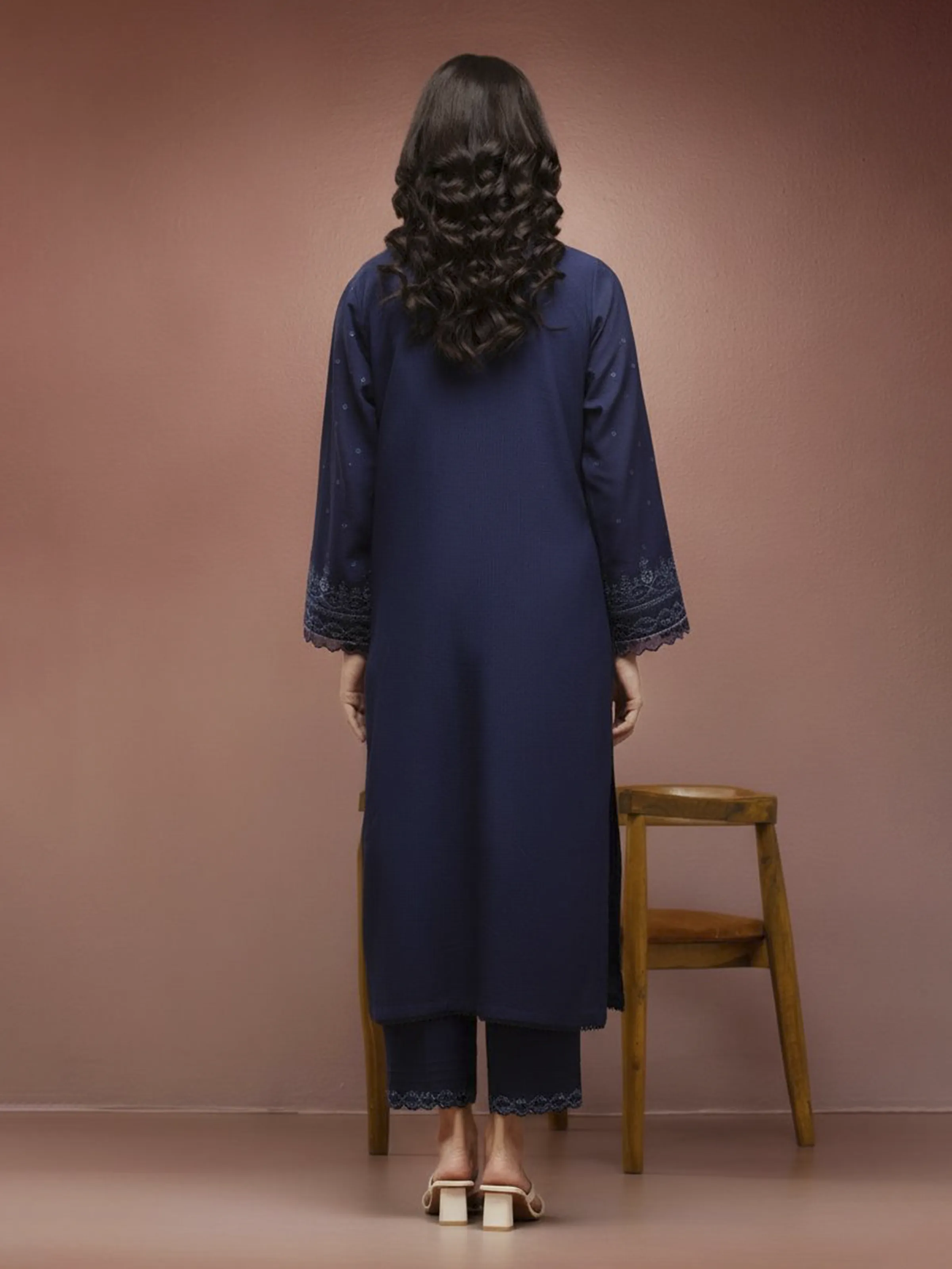 Unstitched Embroidered Lawn Shirt - EWU5V1-31222S - Image 4