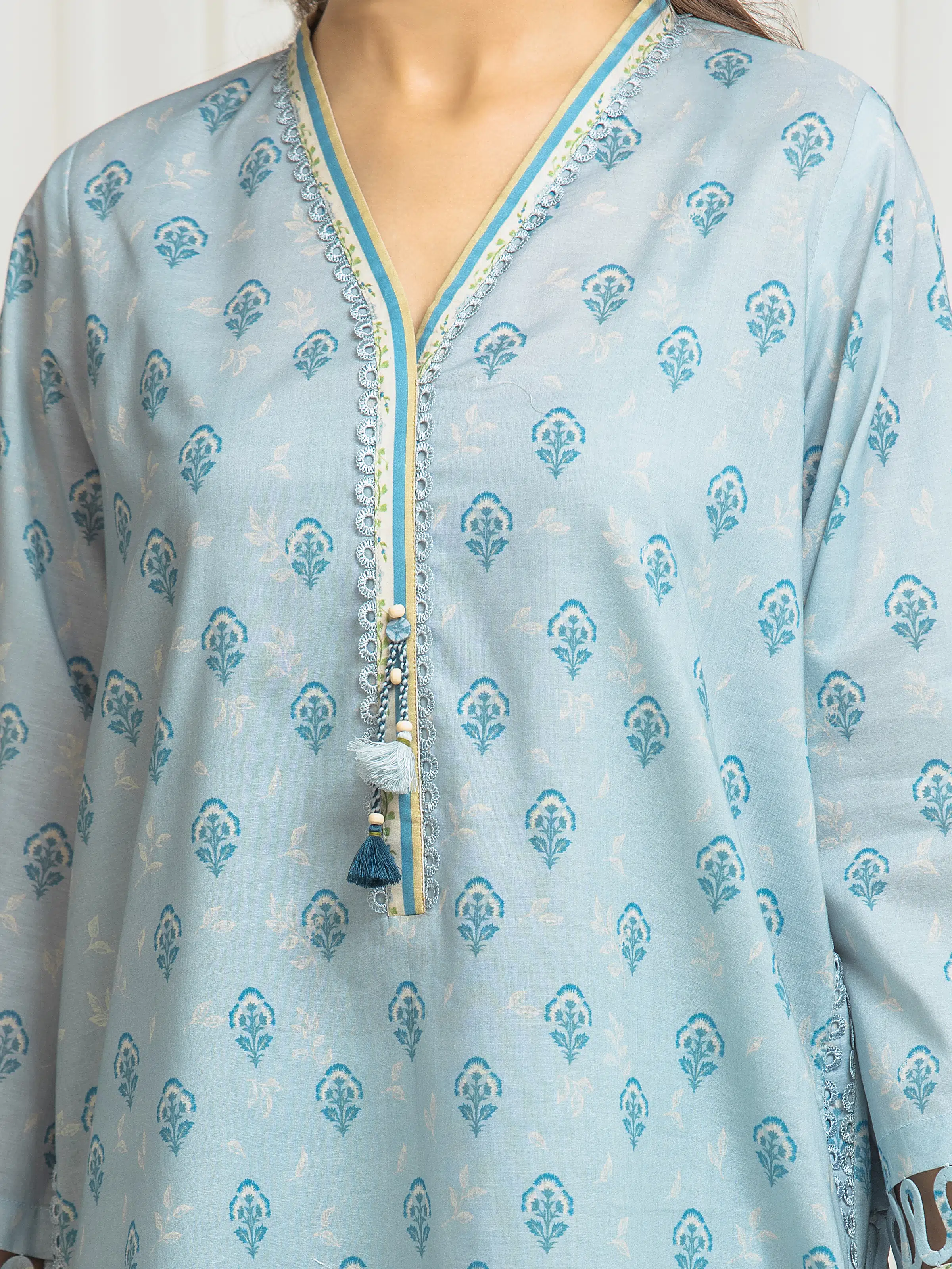 Unstitched Printed Lawn Suit - EWU6A1-36567-3P - Image 4