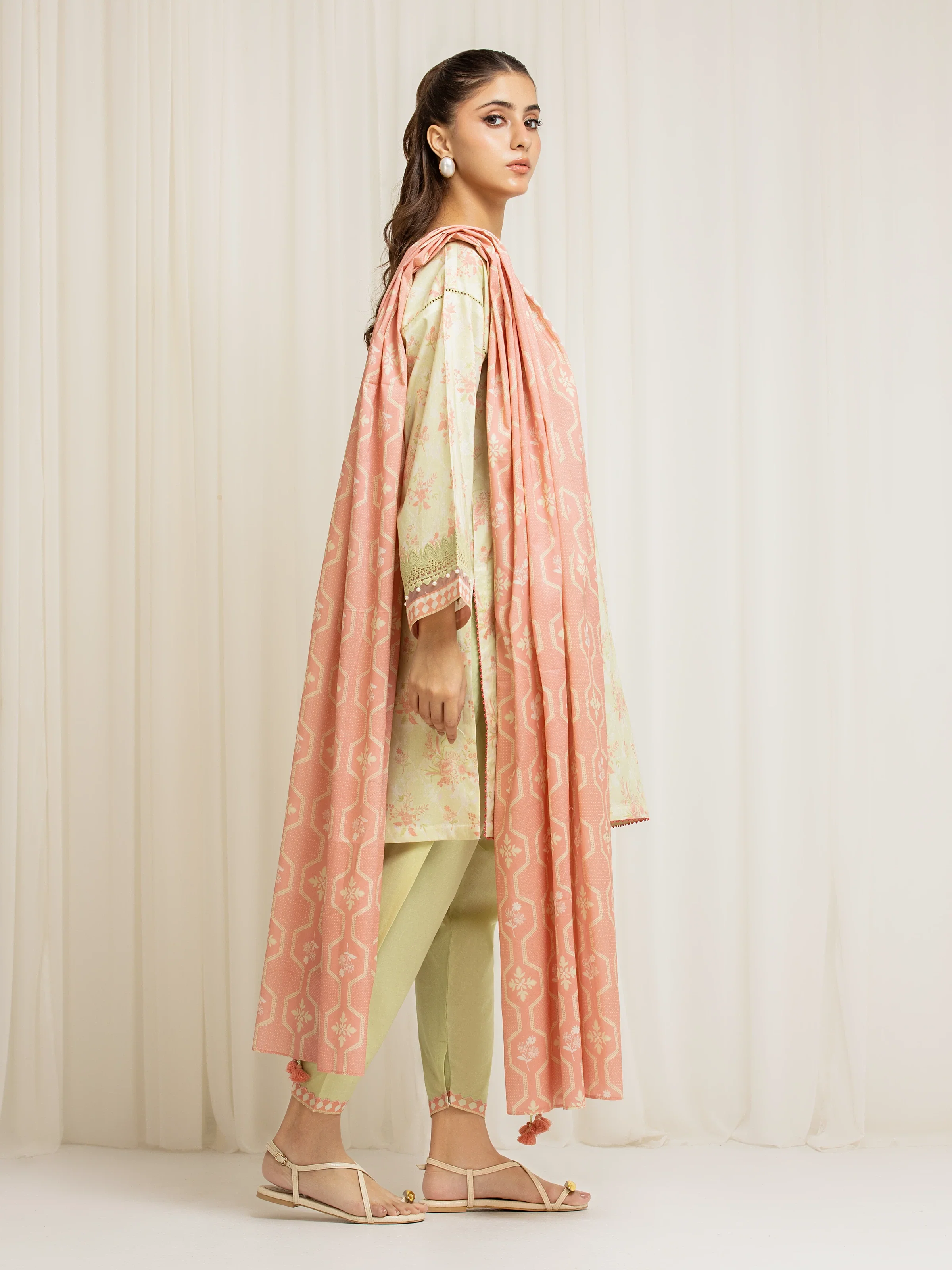 Unstitched Printed Lawn Suit - EWU6A1-36583-3P - Image 5